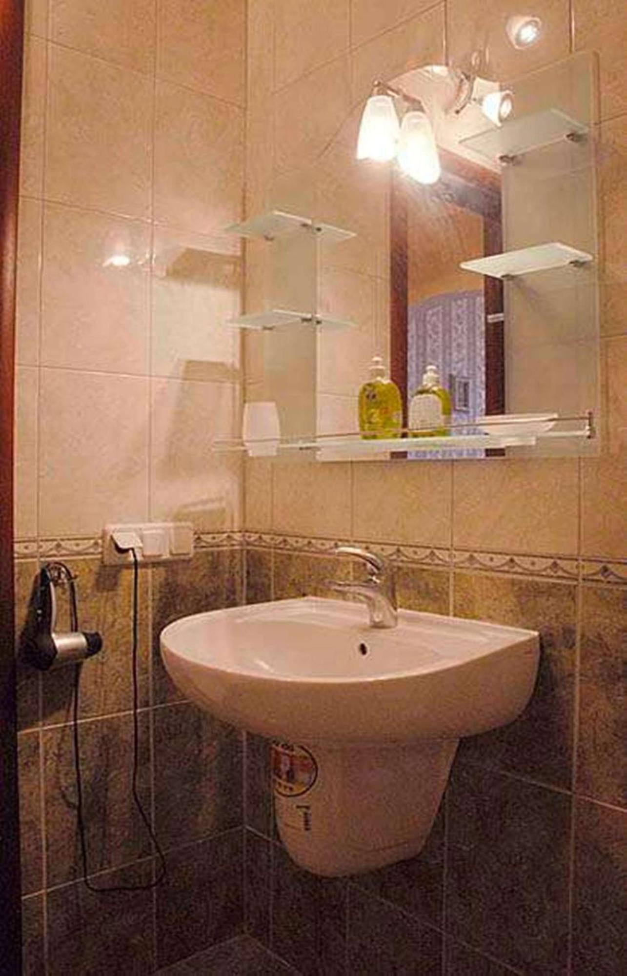 Diplomat Aparthotel Kiev Chambre photo