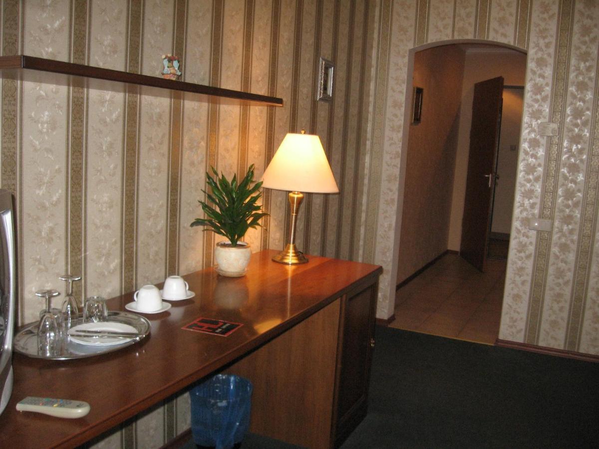 Diplomat Aparthotel Kiev Chambre photo
